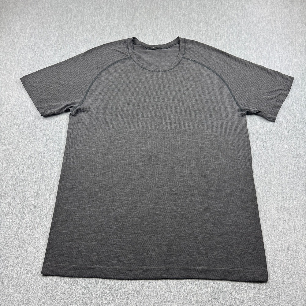 Lululemon Shirt Men XL Gray Metal Vent Tech Short Sleeve Gym Running Workout Top